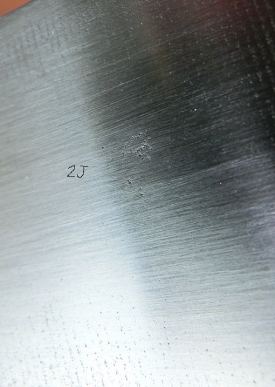 猜猜看是缺陷??????對的可能性微乎其微,信不信由你.